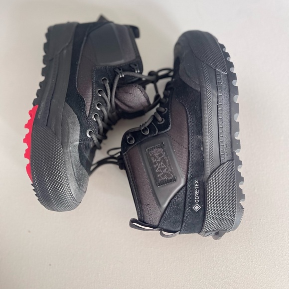 Vans Shoes - VANS Half Cab Gore-Tex MTE-3 Mid Men’s 6.5 / Women’s 8 New Black New $180